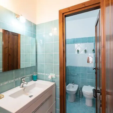 Sleeps 6 Wifi Villa Villasimius