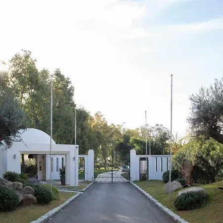 Villa Sleeps 6 Wifi